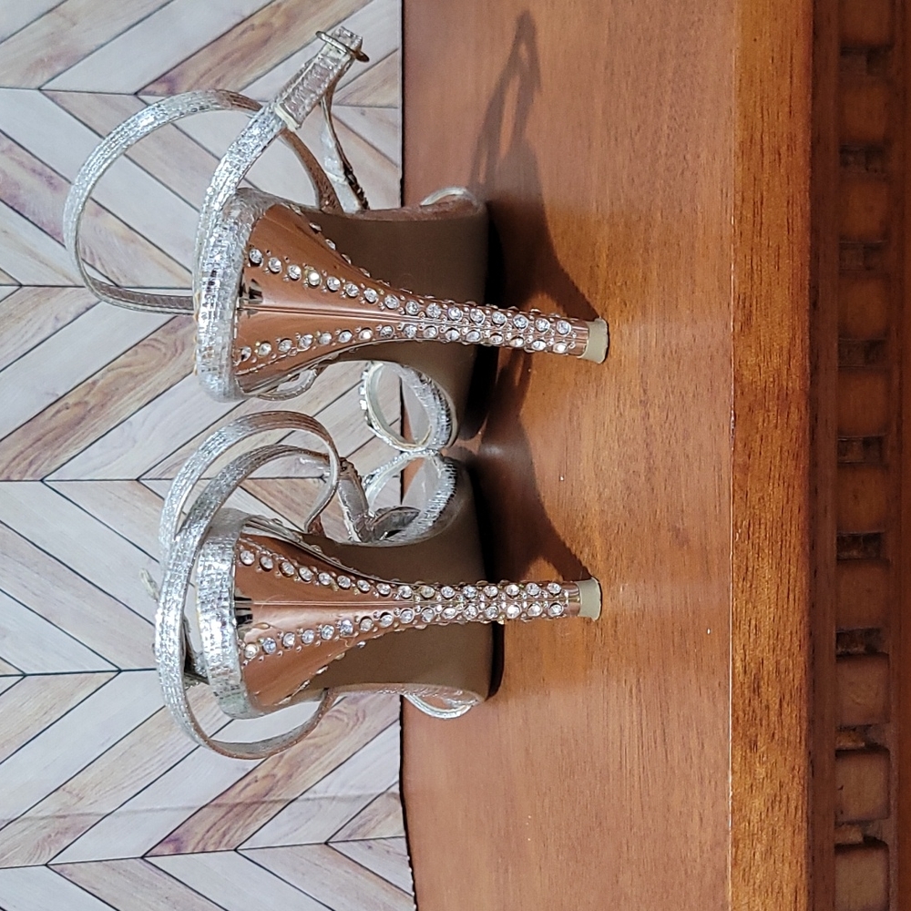 CLEOPATRA Silver Rhinestones Embedded 4 inch Strappy Heels Size 6.5 - Picture 5 of 9